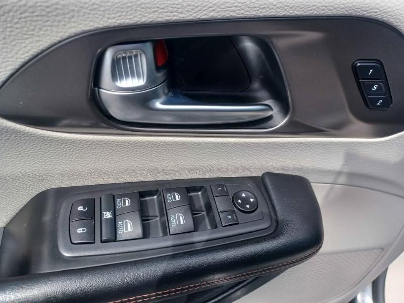 Chrysler Pacifica Touring-L Plus 2020