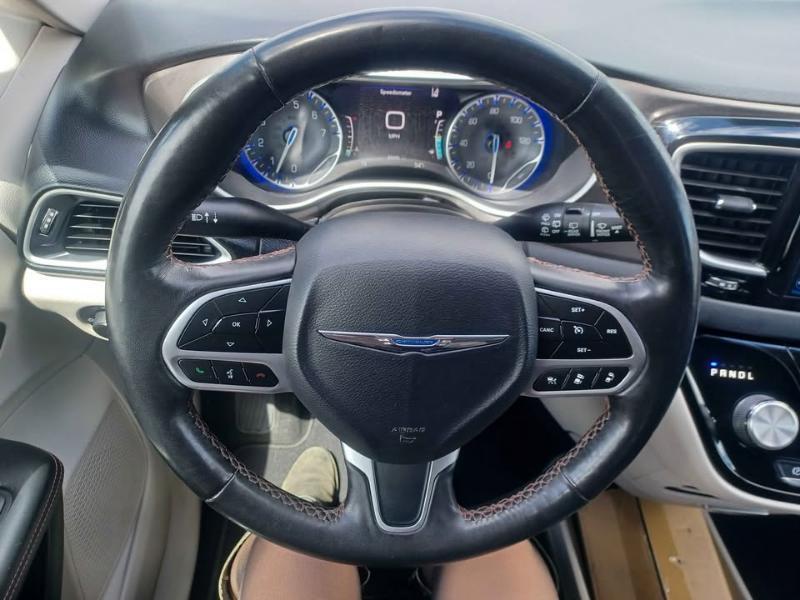 Chrysler Pacifica Touring-L Plus 2020