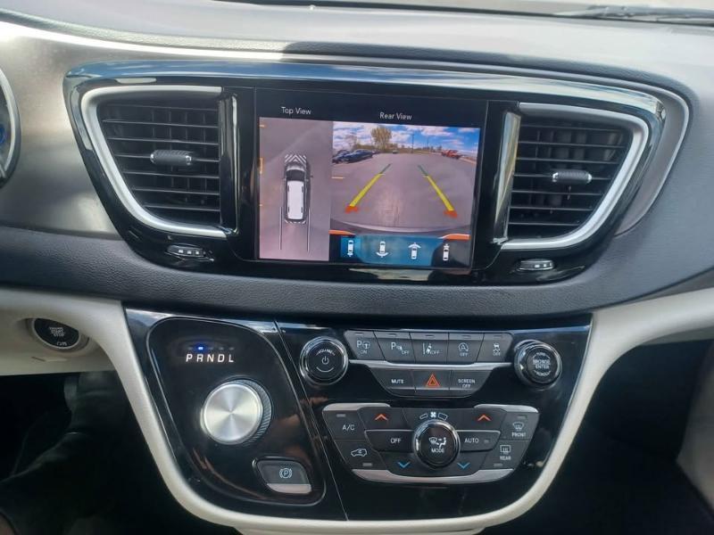 Chrysler Pacifica Touring-L Plus 2020