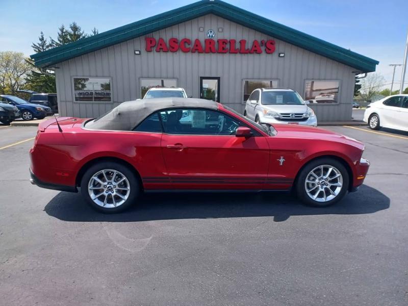 Ford Mustang V6 Convertible 2010