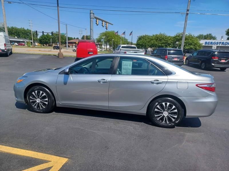 Toyota Camry LE 2015