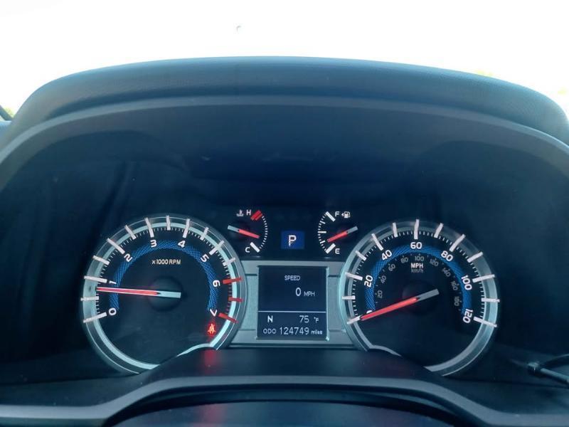 Toyota 4Runner Limited 4WD V6 2016
