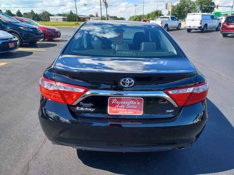 Toyota Camry SE 2017