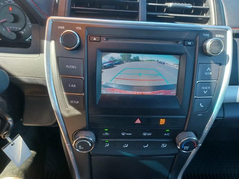Toyota Camry SE 2017