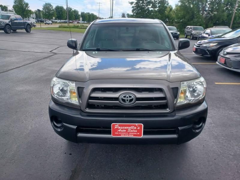 Toyota Tacoma Regular Cab 2WD 2009