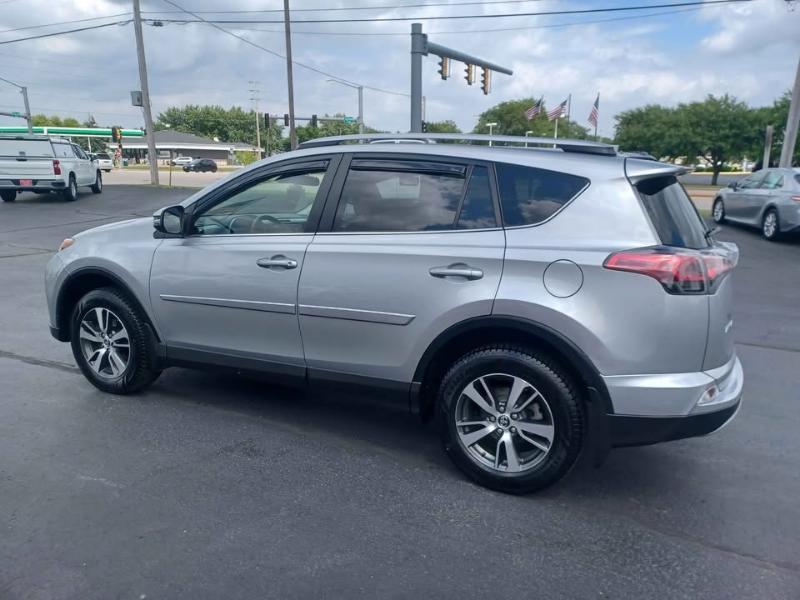 Toyota RAV4 XLE AWD 2018