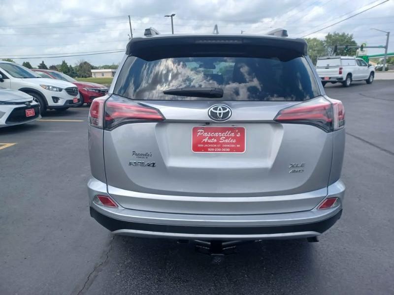 Toyota RAV4 XLE AWD 2018