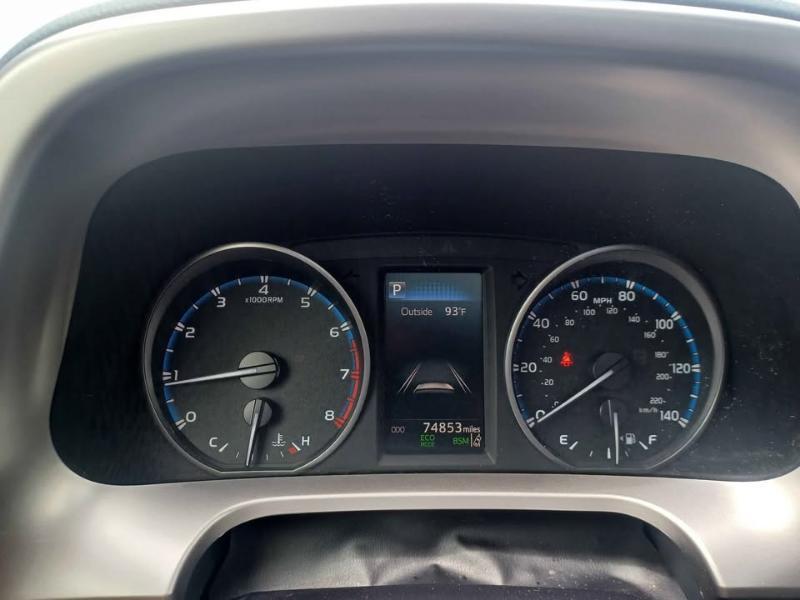 Toyota RAV4 XLE AWD 2018
