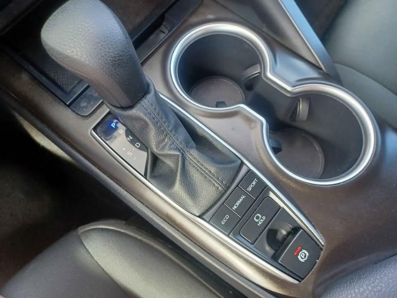 Toyota Camry LE AWD 2022