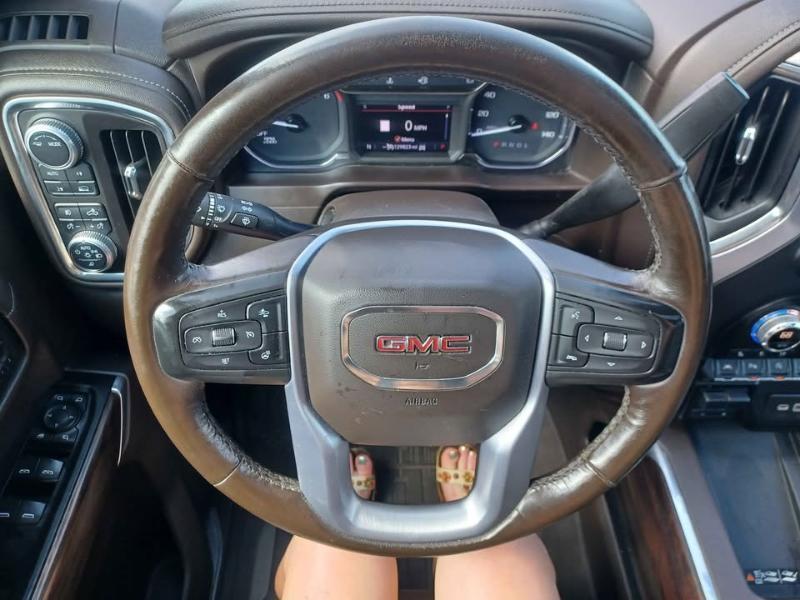 GMC Sierra 1500 SLT Crew Cab 4WD 2020