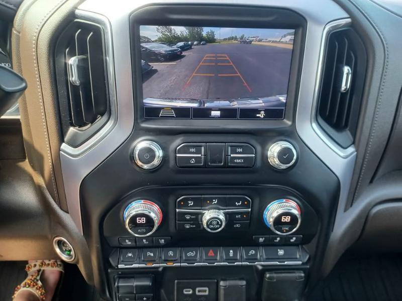 GMC Sierra 1500 SLT Crew Cab 4WD 2020