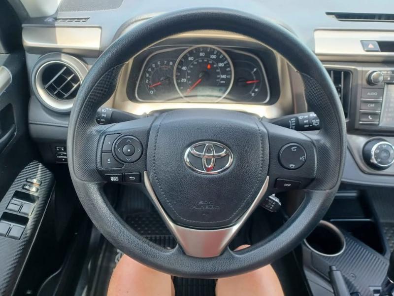 Toyota RAV4 LE AWD 2015