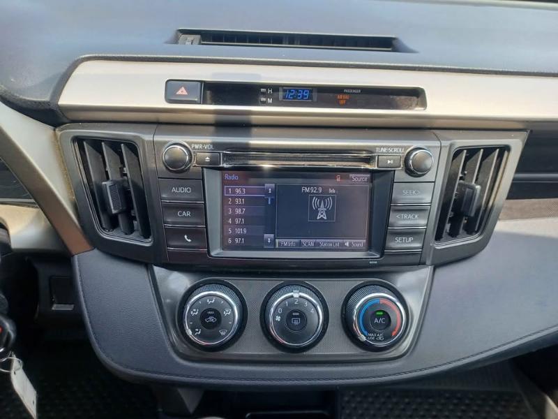 Toyota RAV4 LE AWD 2015