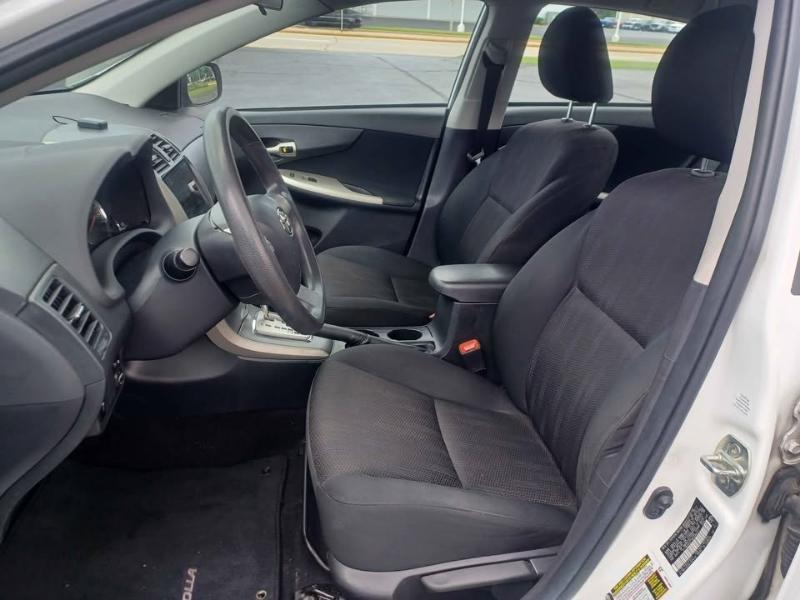 Toyota Corolla S 2011