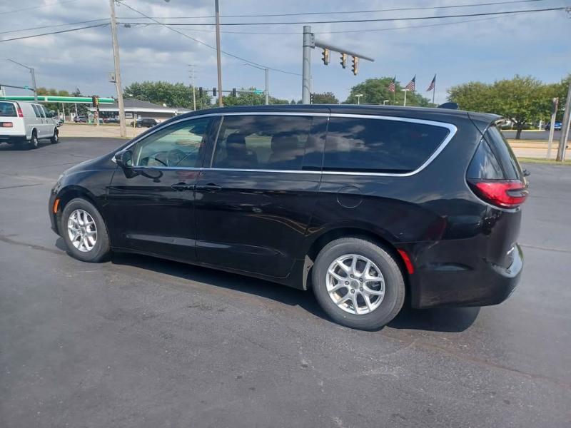Chrysler Pacifica Touring L 2023