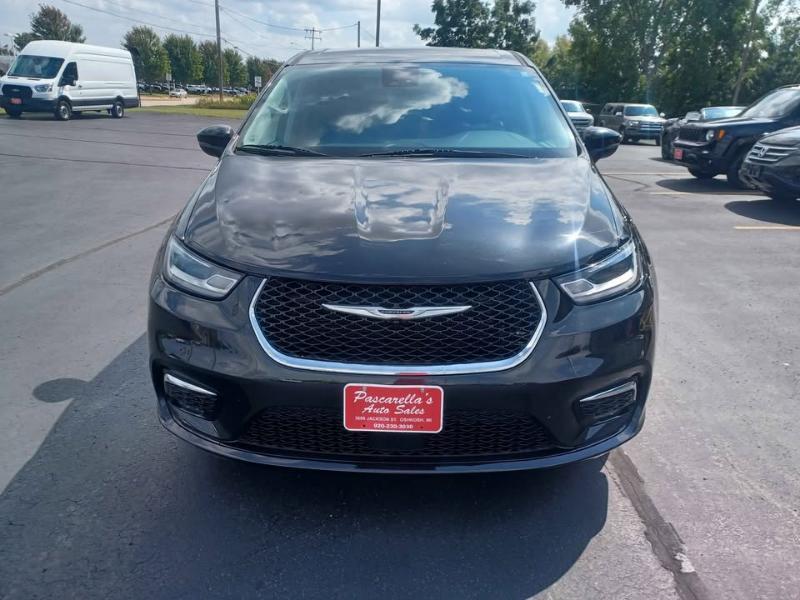 Chrysler Pacifica Touring L 2023