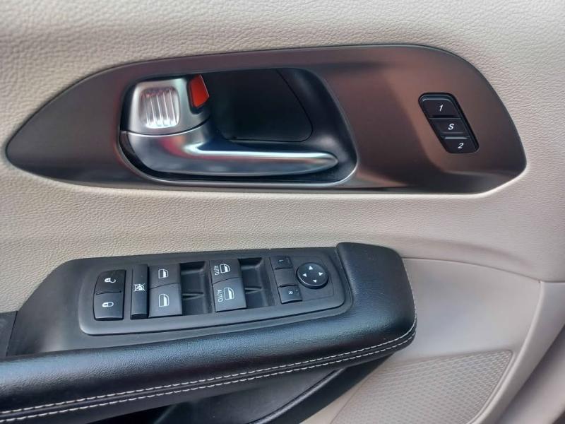 Chrysler Pacifica Touring L 2023