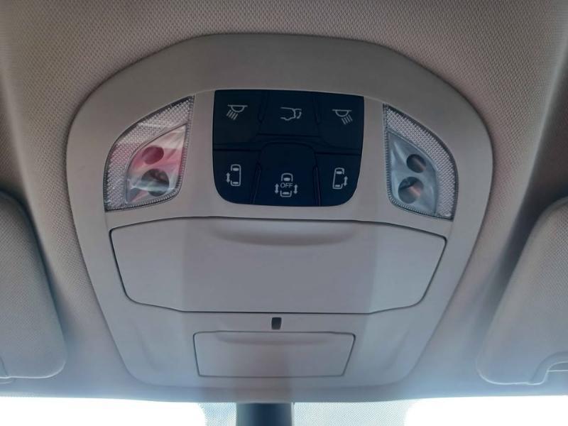 Chrysler Pacifica Touring L 2023