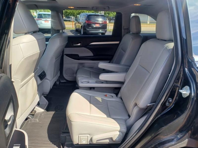 Toyota Highlander XLE 4WD 2018