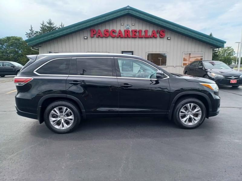 Toyota Highlander XLE AWD V6 2015