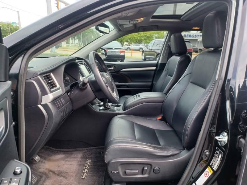 Toyota Highlander XLE AWD V6 2015