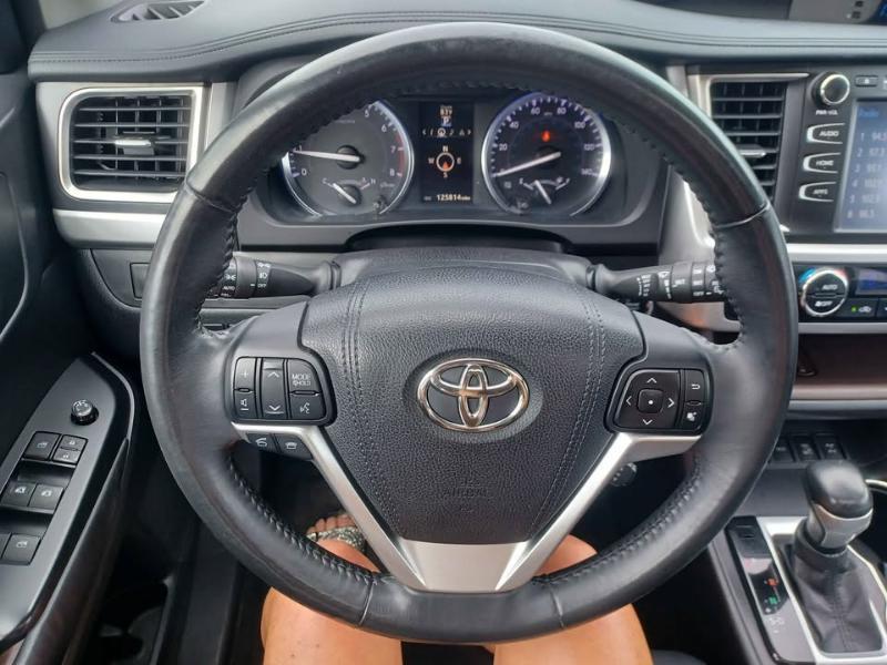 Toyota Highlander XLE AWD V6 2015