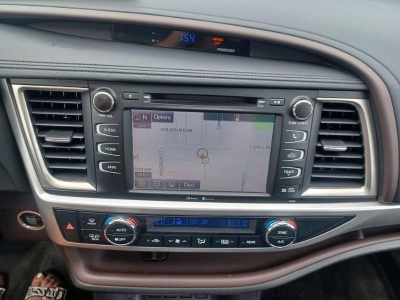 Toyota Highlander XLE AWD V6 2015