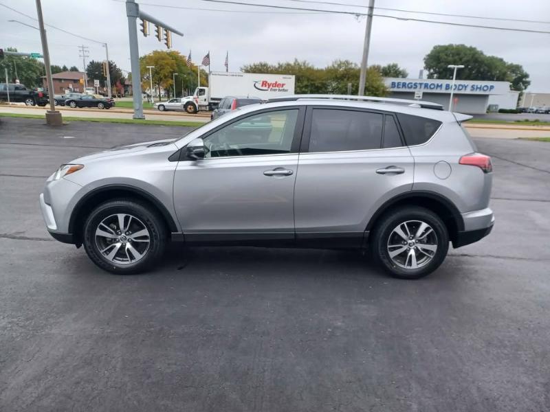 Toyota RAV4 XLE AWD 2018