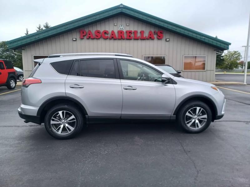Toyota RAV4 XLE AWD 2018