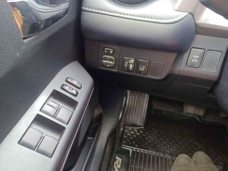 Toyota RAV4 XLE AWD 2018
