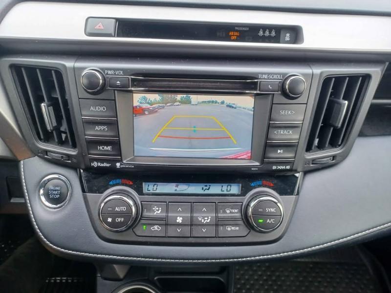 Toyota RAV4 XLE AWD 2018