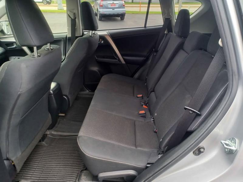 Toyota RAV4 XLE AWD 2018