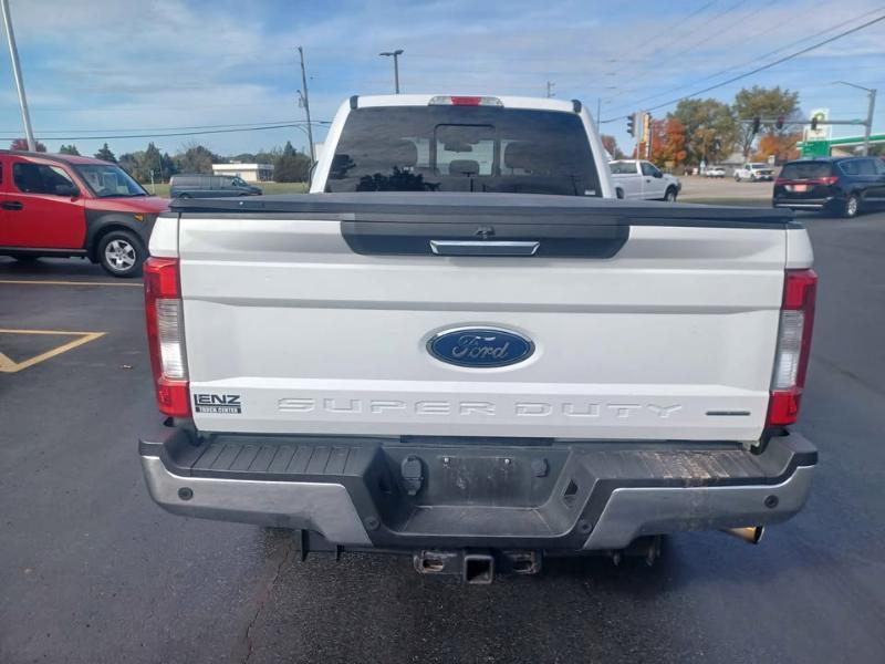 Ford F-250 SD FX4 Crew Cab Long Bed 4WD 2019