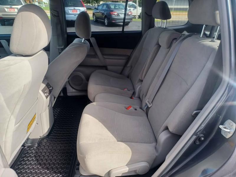 Toyota Highlander 4WD 2013