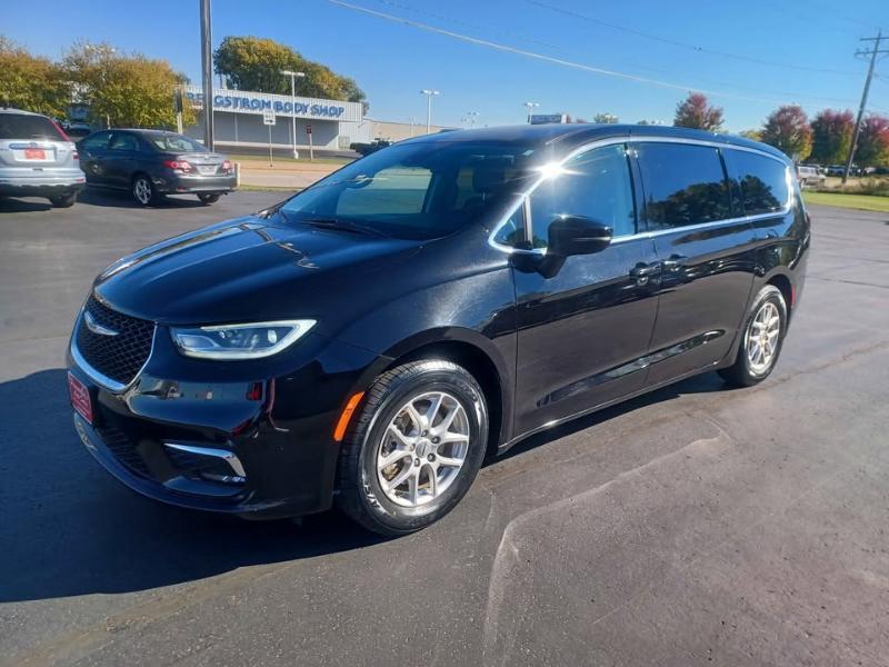 Chrysler Pacifica Touring L 2024