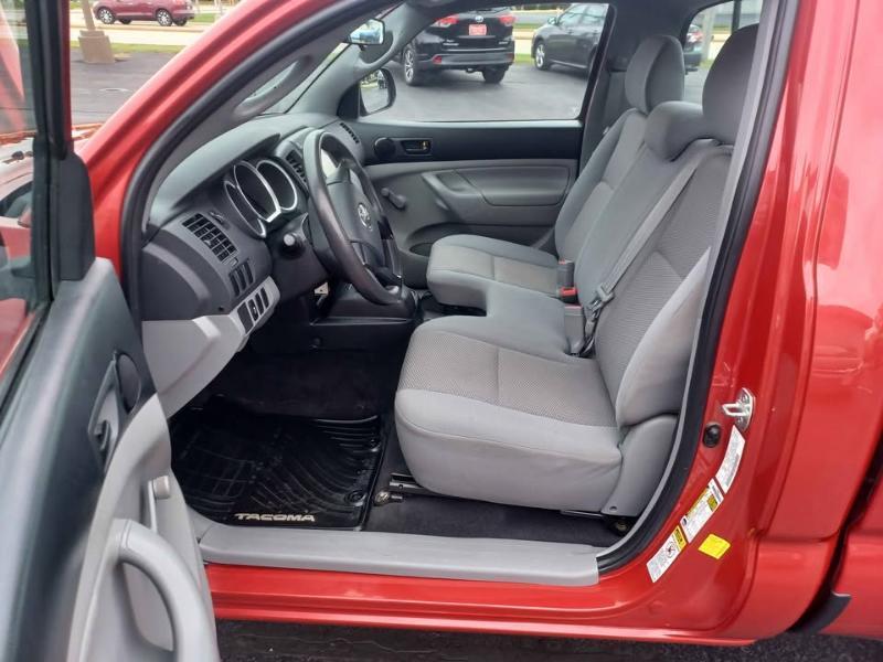 Toyota Tacoma Regular Cab 2WD 2013