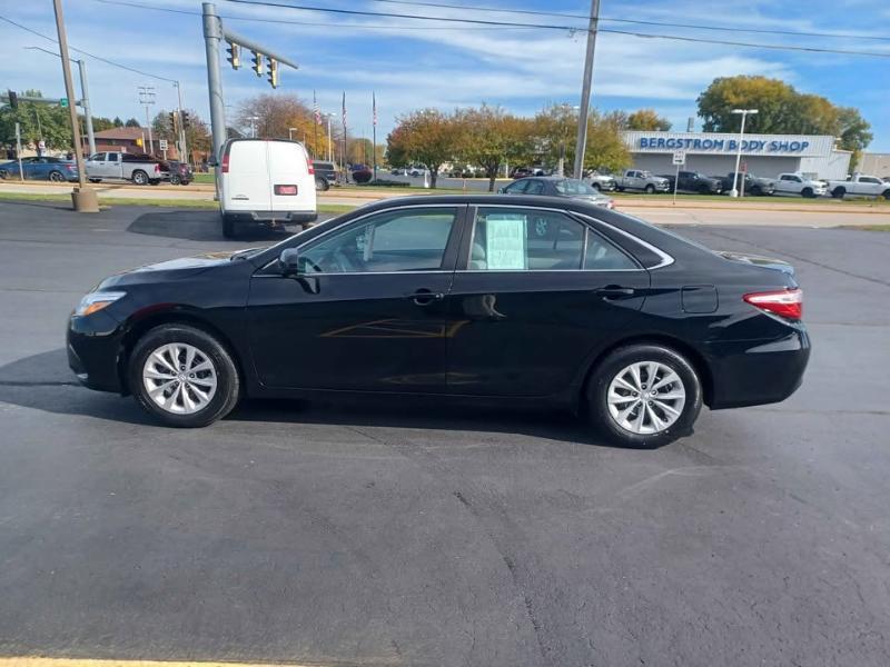 Toyota Camry LE 2016