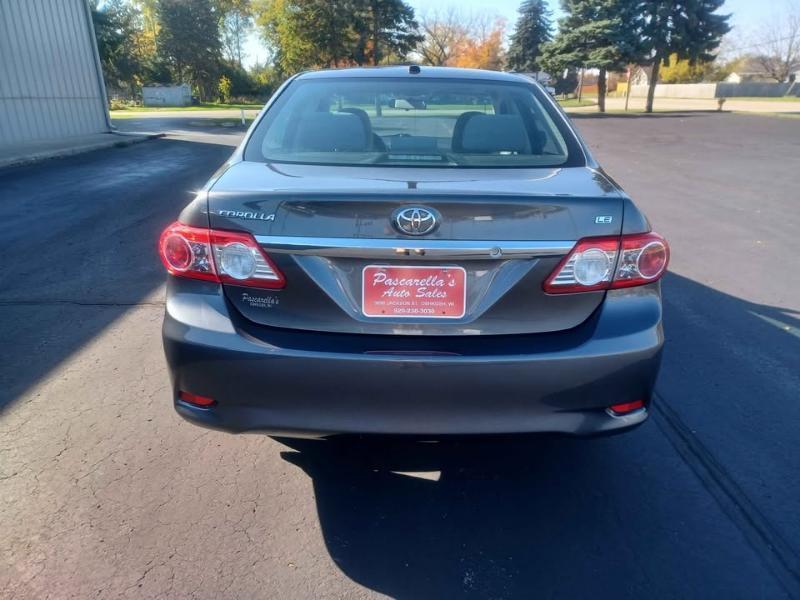 Toyota Corolla LE 2012