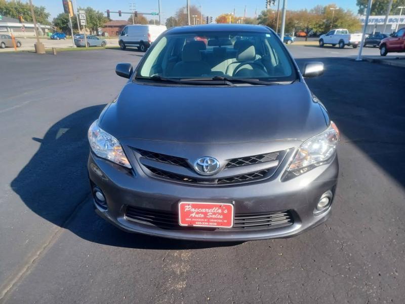 Toyota Corolla LE 2012