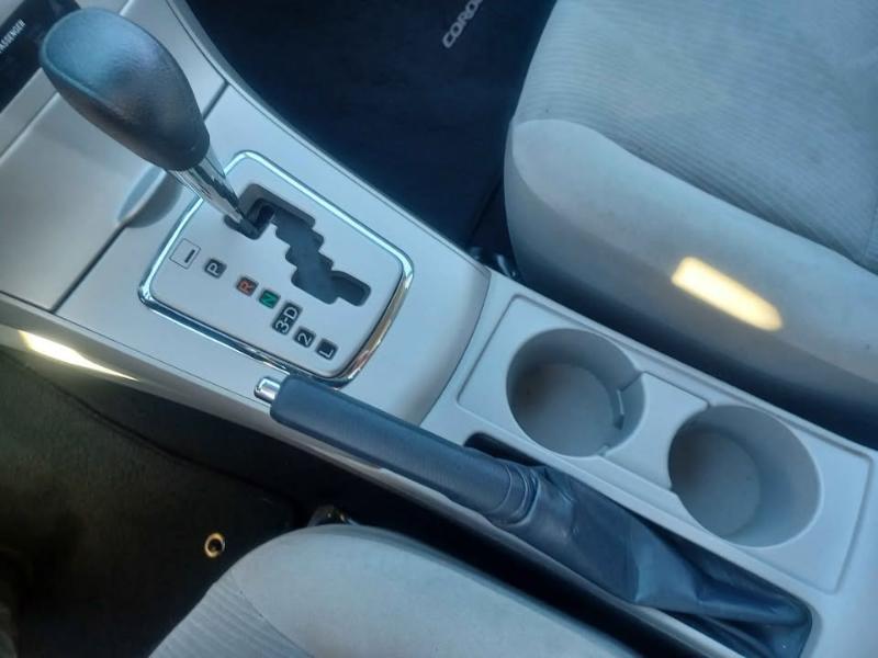 Toyota Corolla LE 2012
