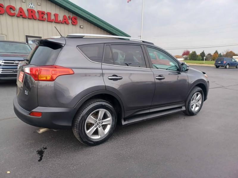 Toyota RAV4 XLE AWD 2015