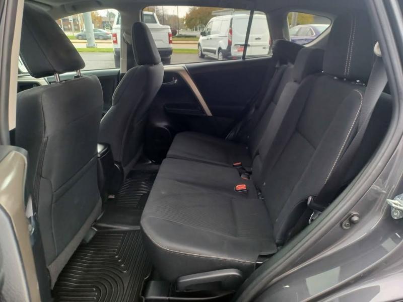 Toyota RAV4 XLE AWD 2015