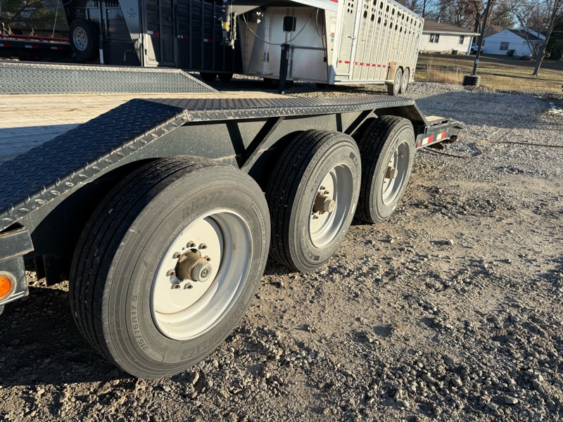 Load Max Trailer  2015