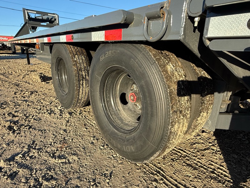 Lamar Flatbed Trailer  2025