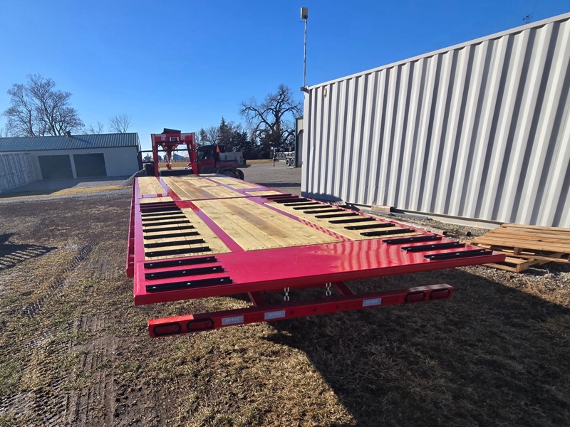 B-B Trailer Equipment Trailer  2026