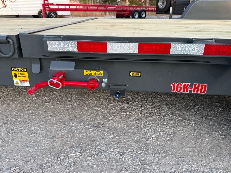 B-B Trailer Tilt Trailer  2026