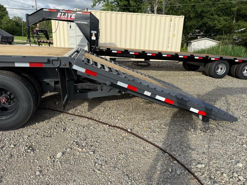 Lamar Hydraulic Tail Flatbed  2027