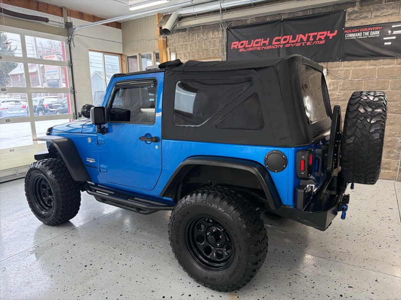 Jeep Wrangler Sahara 4WD 2015