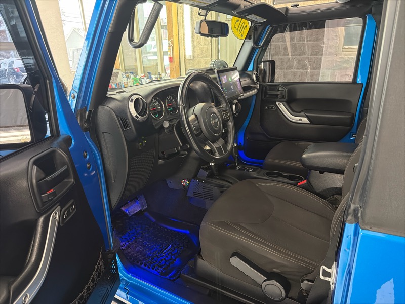 Jeep Wrangler Sahara 4WD 2015