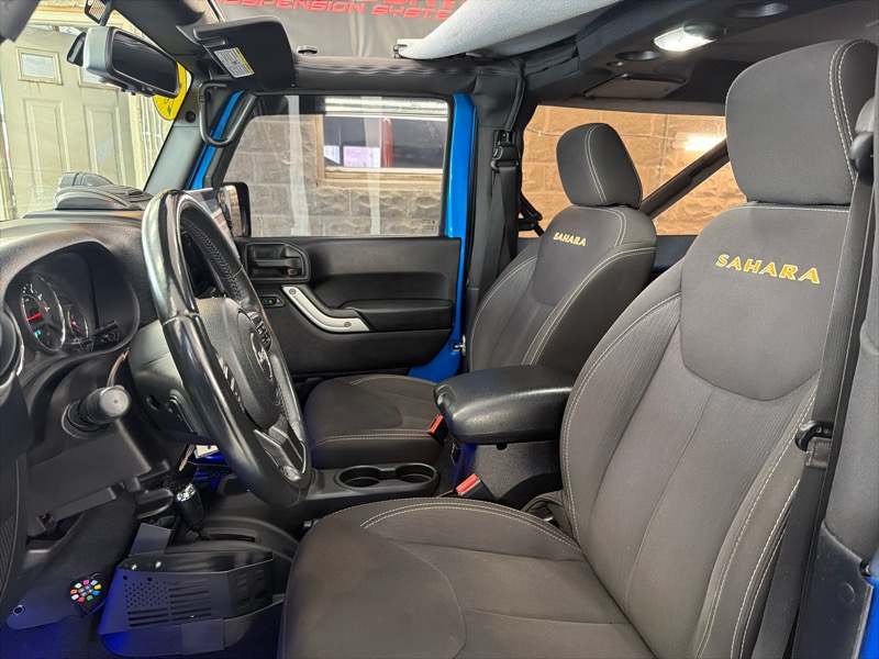 Jeep Wrangler Sahara 4WD 2015